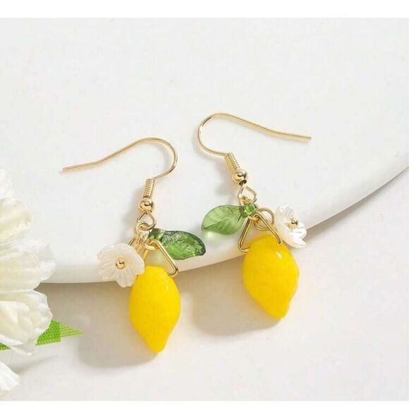 Lemon Pierced Earrings - Picture 1 of 4